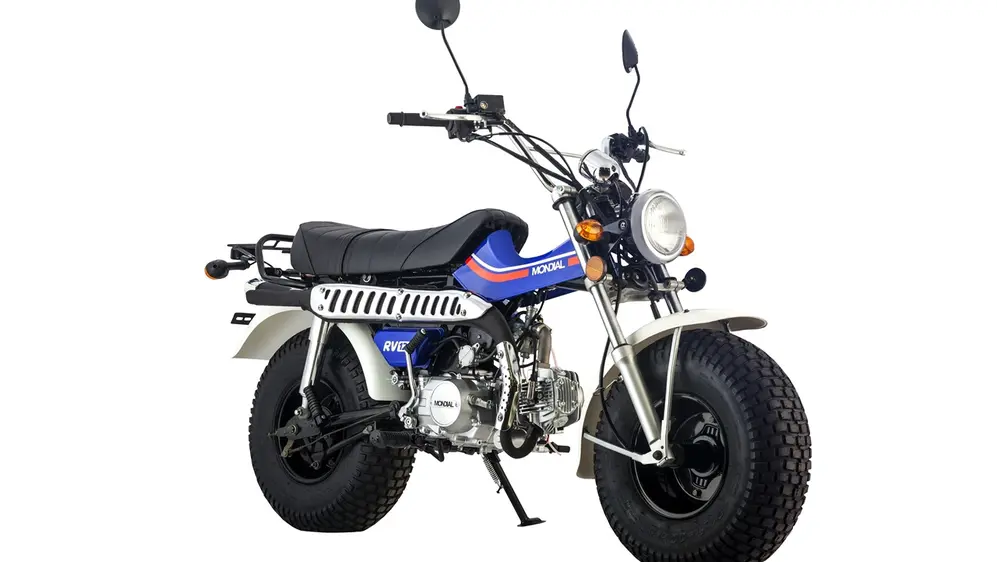 Mondial también creó un modelo para imitar a la Dax, con un toque propio.