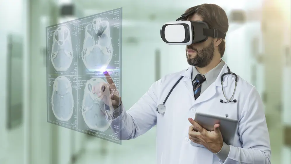 La tecnología también ha revolucionado el diagnóstico y tratamiento de enfermedades