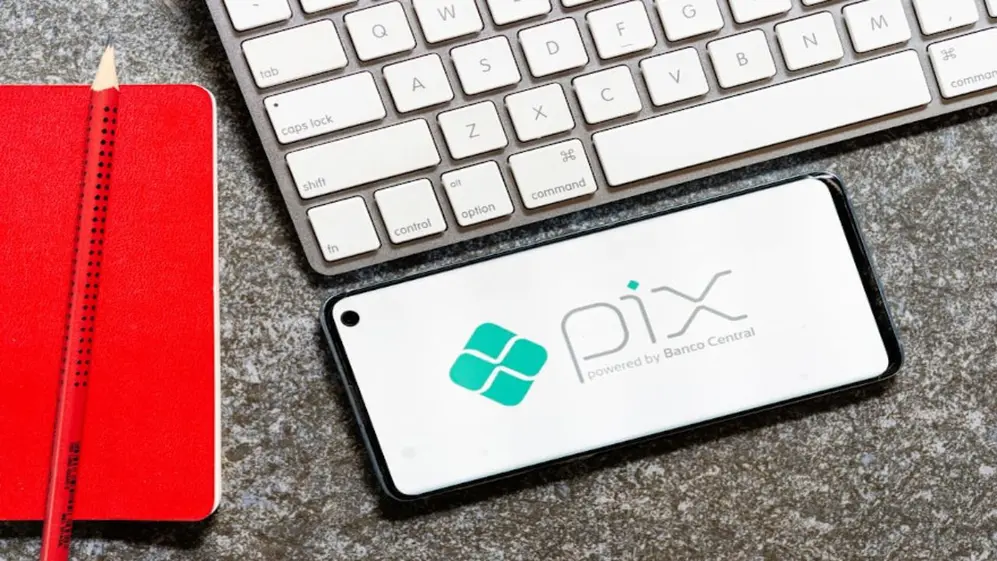 ¿Cómo dar de alta la cuenta y cargarle dinero para poder pagar en Brasil con Pix?