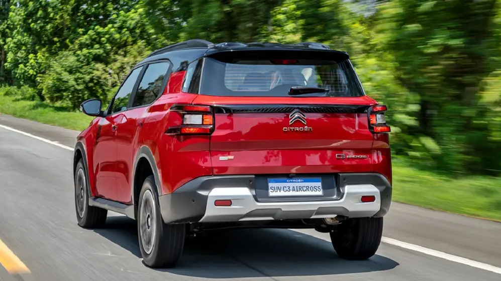 El diseño posterior del C3 Aircross cierra con líneas bien llamativas.