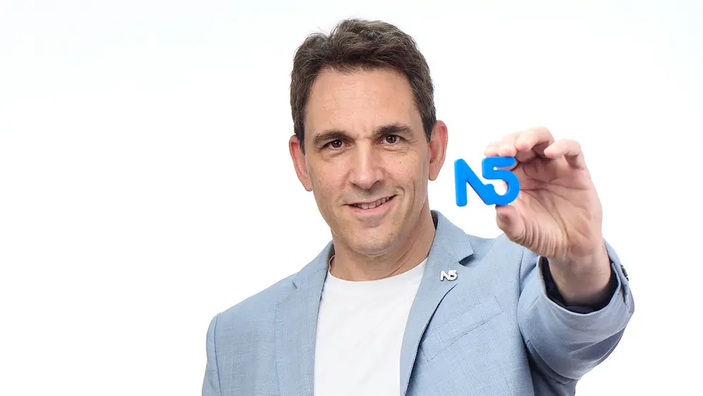 La empresa fundada en 2017 por Julián Colombo, N5 Now fue reconocida como una de las mejores plataformas por Microsoft y trabaja con empresas como Mastercard