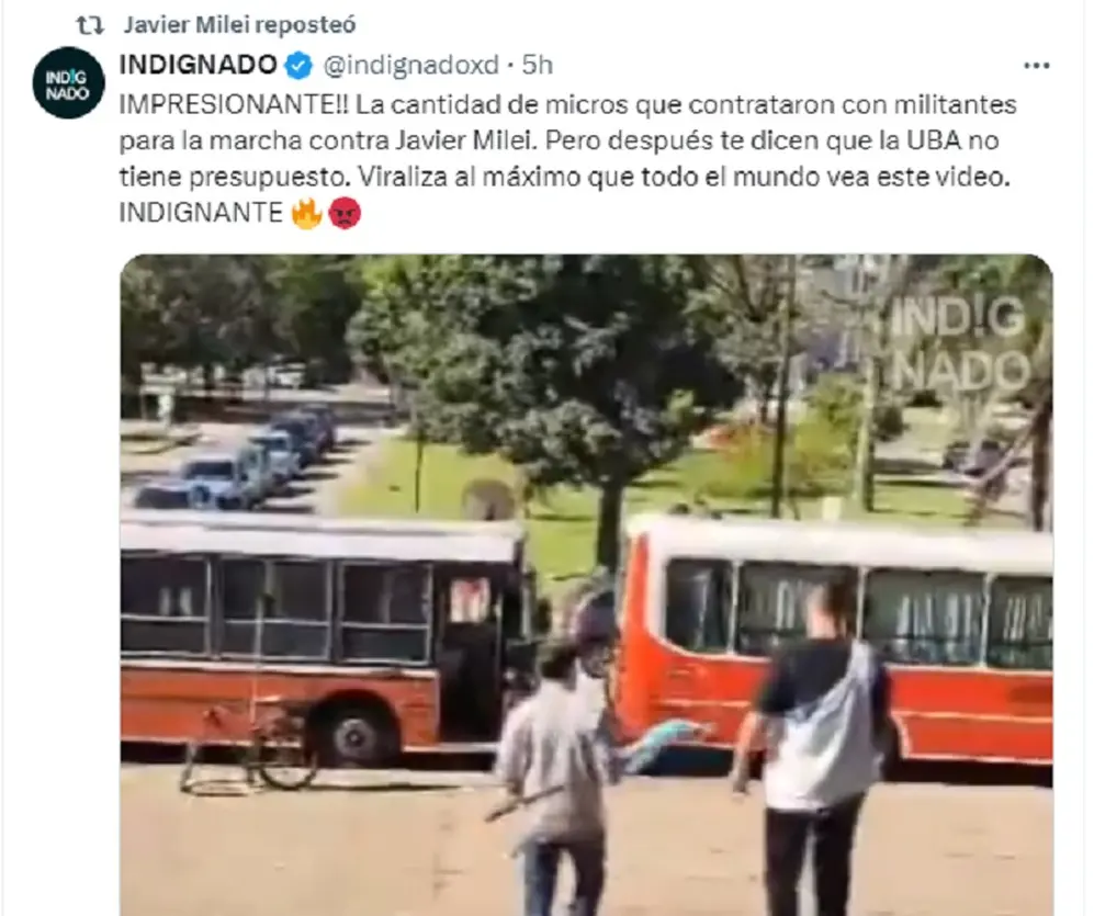 Milei reposteó también que muchos manifestantes llegaron en colectivos 
