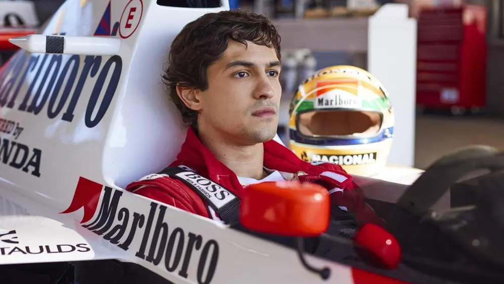 Concentrado antes de salir a pista, los momentos de Ayrton Senna.