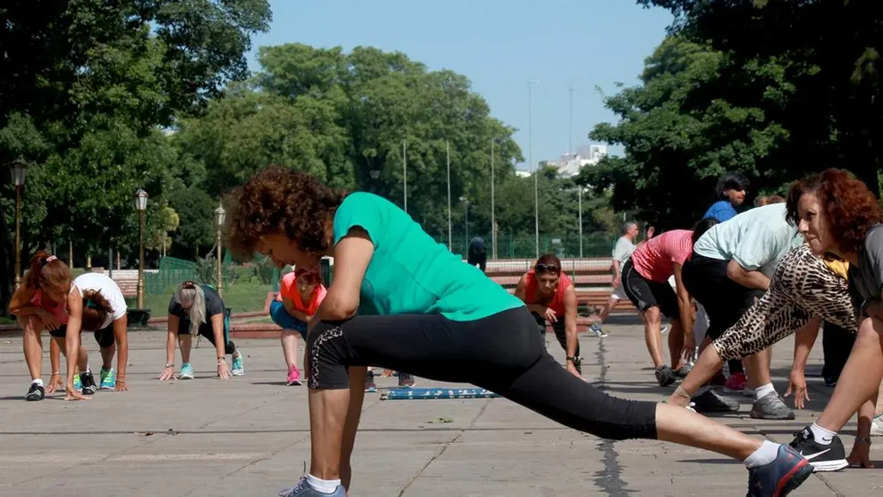 Yoga, Entrenamiento funcional, stetching y hasta Newcon; todas las opciones para todas las edades