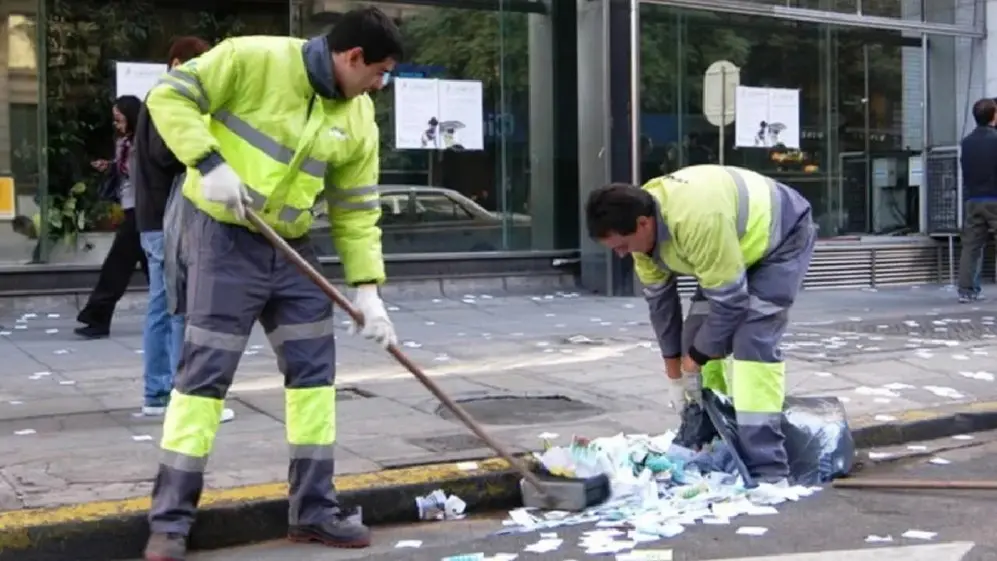 sueldo mensual puede variar dependiendo si el trabajador hizo o no horas extras. 