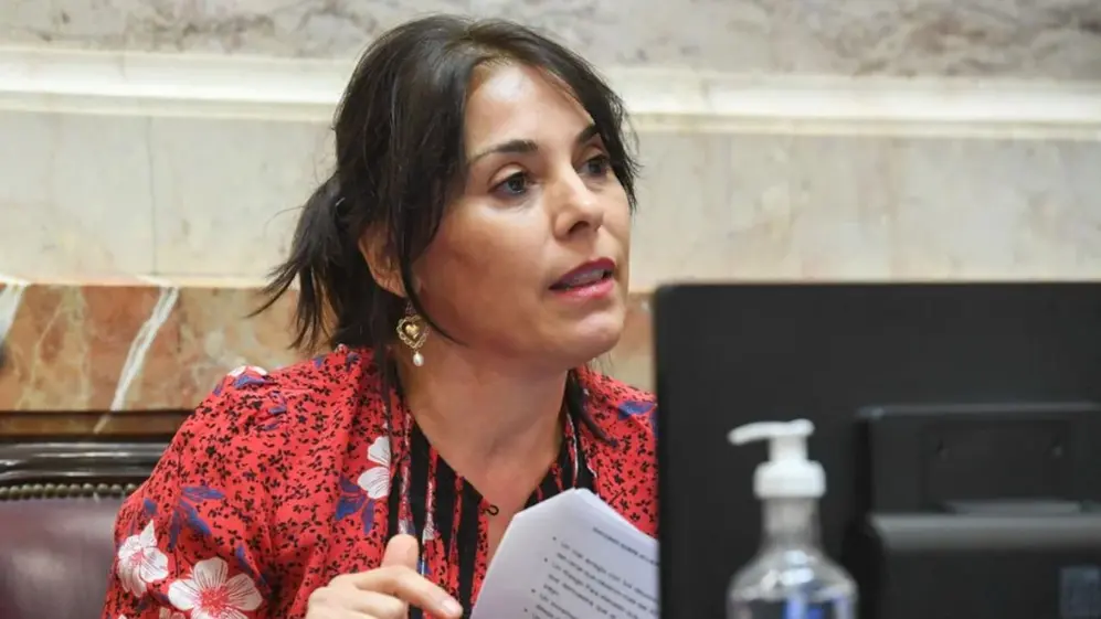 La senadora Lucila Crexell