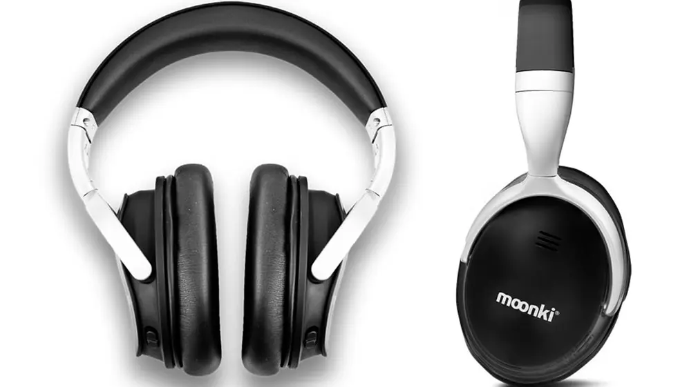 Los auriculares Moonk vienen con un cable de audio para conectarlos .