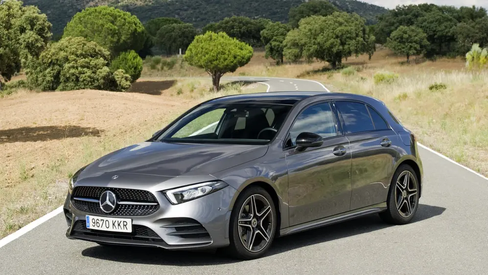 Mercedes Benz Clase A, la propuesta de acceso de gama de la alemana, con impuesto al lujo.