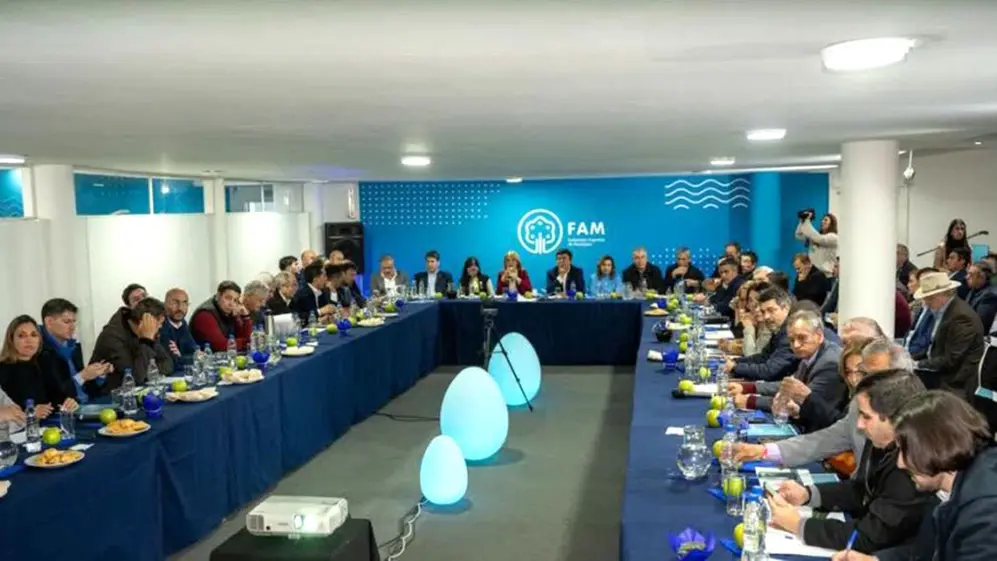 Fernando Espinoza fue reelecto al frente de la Federación Argentina de Municipios