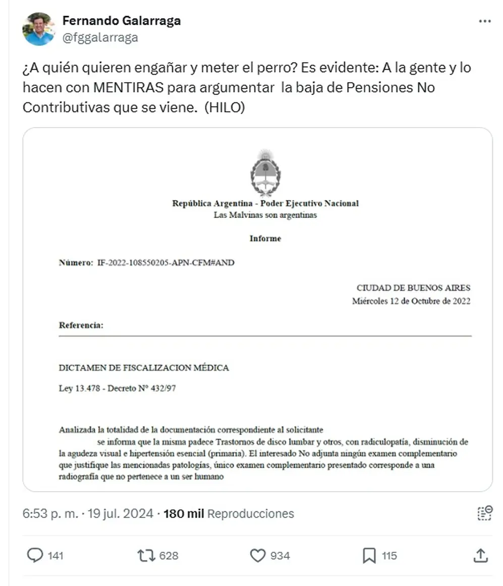 El ex funcionario desmintió a Adorni en X