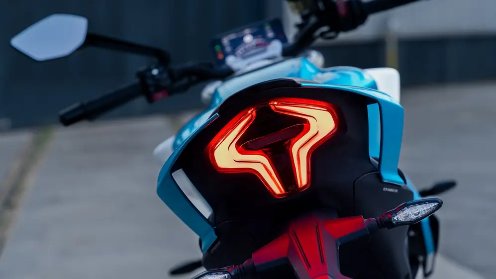 CF moto lanza moto más accesible