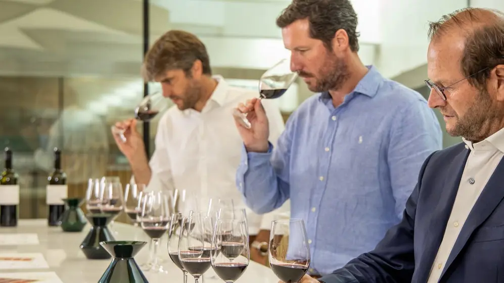 El equipo de Cheval des Andes, definiendo cortes