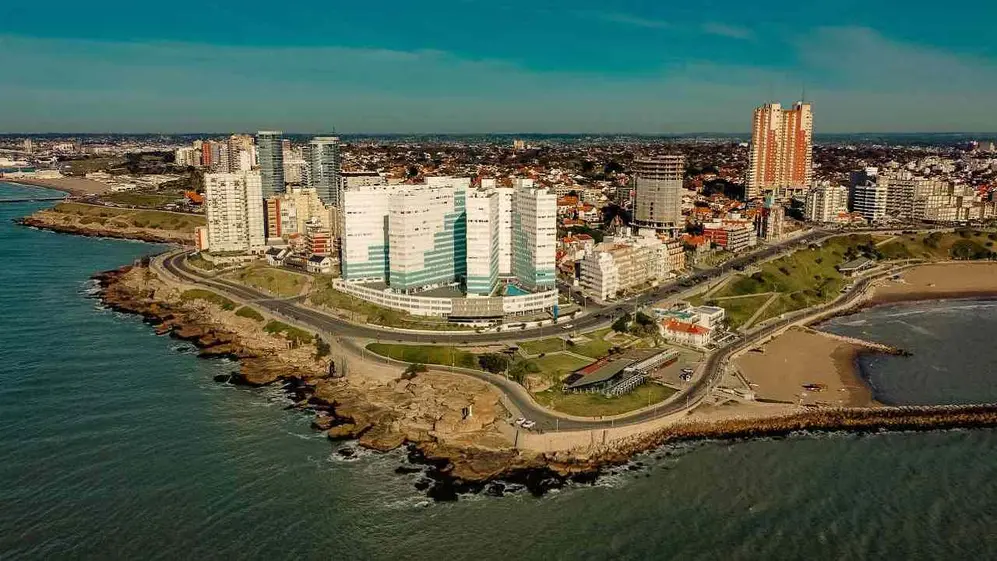 resurgimiento del eje Torreón - Varese - Playa Chica