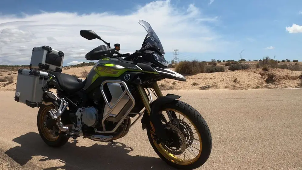 La moto Voge tiene 95 CV de potencia.