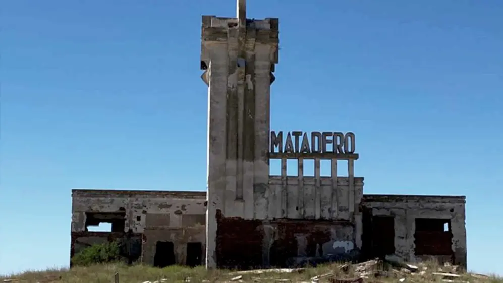 La inundación de 1985 no pudo con este edificio de Salamone