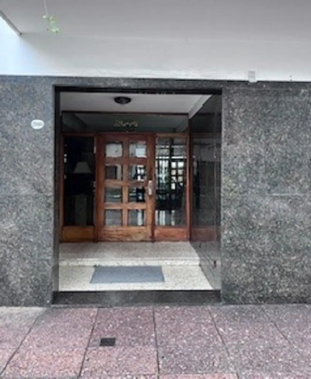 Departamento ubicado en Bucarelli