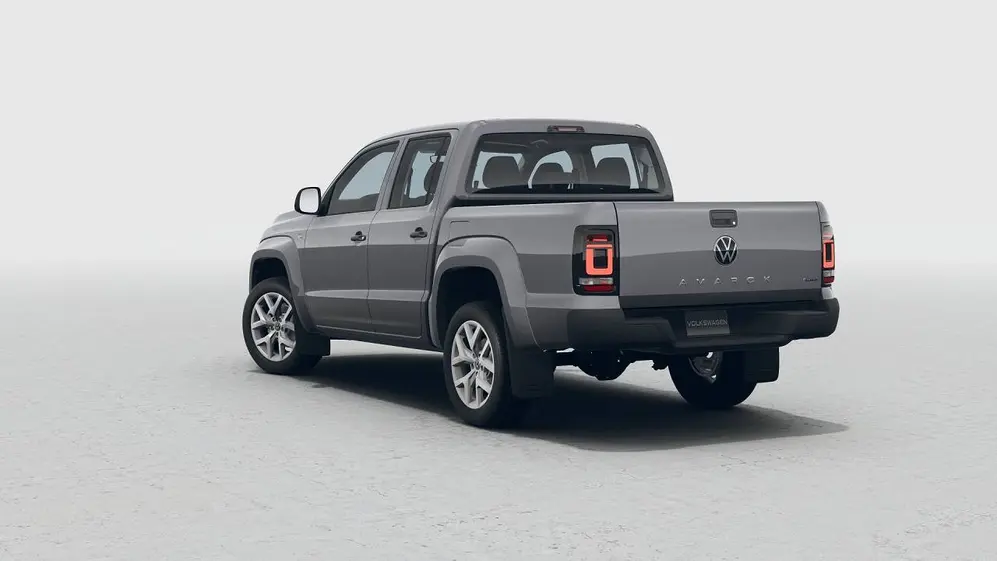 La nueva camioneta Amarok ofrece tracción integral y caja manual.