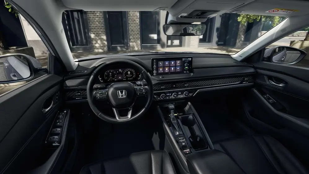 El Accord tiene gran confort interior, con amplia habitabilidad.