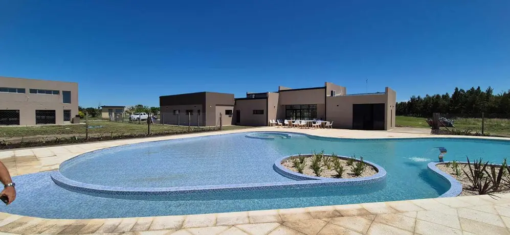 Con la reciente inauguración de sus piscinas, darán inicio a la construcción nuevas áreas deportivas