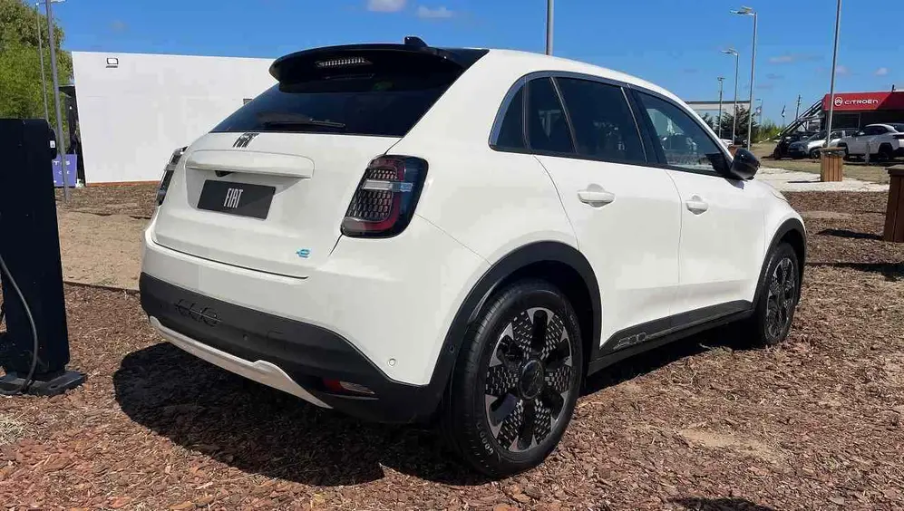 El nuevo Fiat 600 tendrá estética SUV.