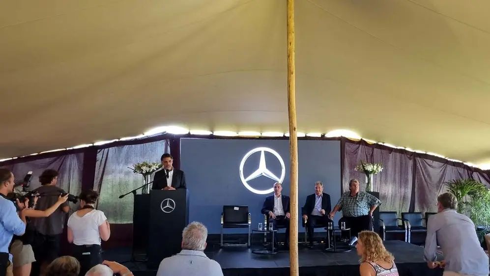 Anuncio oficial en Argentina desde Mercedes Benz.