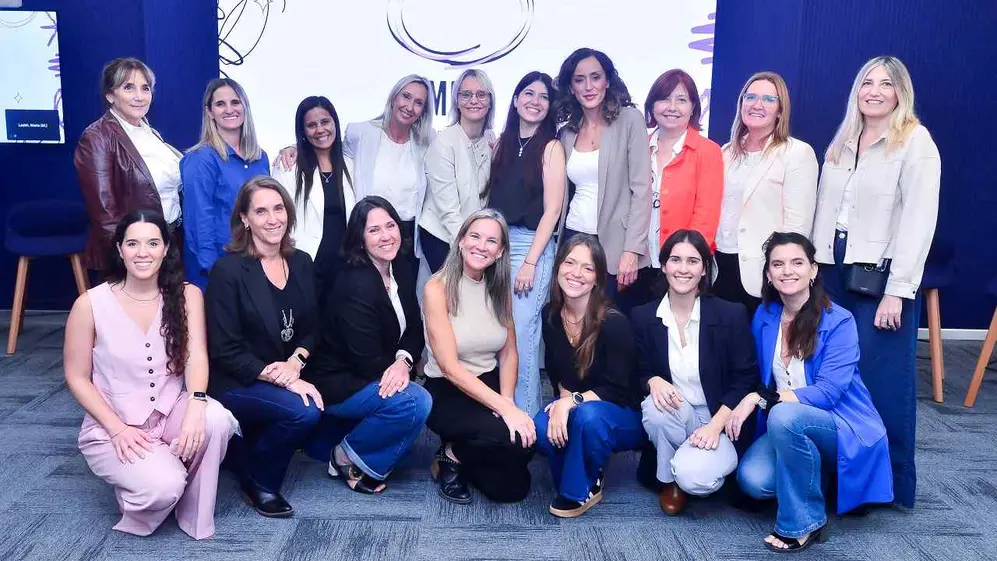 Mujeres de la Industria Automotriz debatieron el lugar de la mujer en el sector.