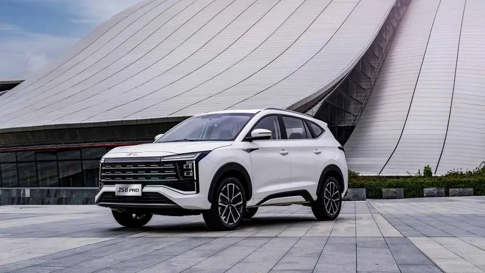 Un SUV de 7 asientos accesible, para competir con Toyota y Chevrolet. 