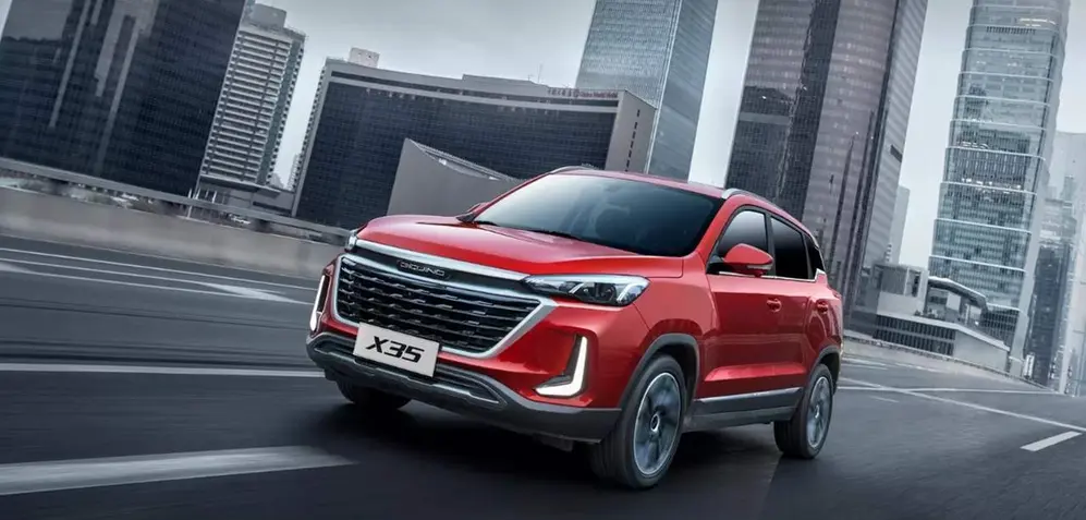 El Baic X35 es el modelo de entrada de gama de la marca, del segmento de los SUV chicos.