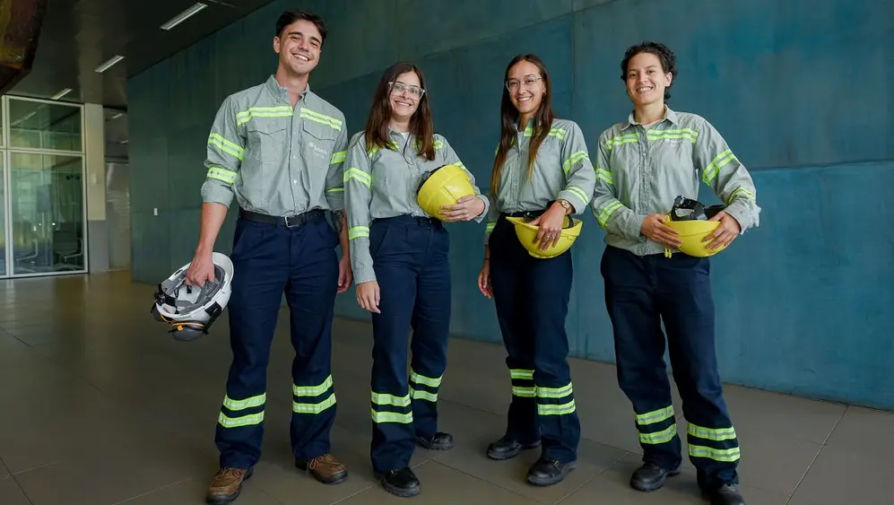 Jóvenes profesionales en prácticas en Techint