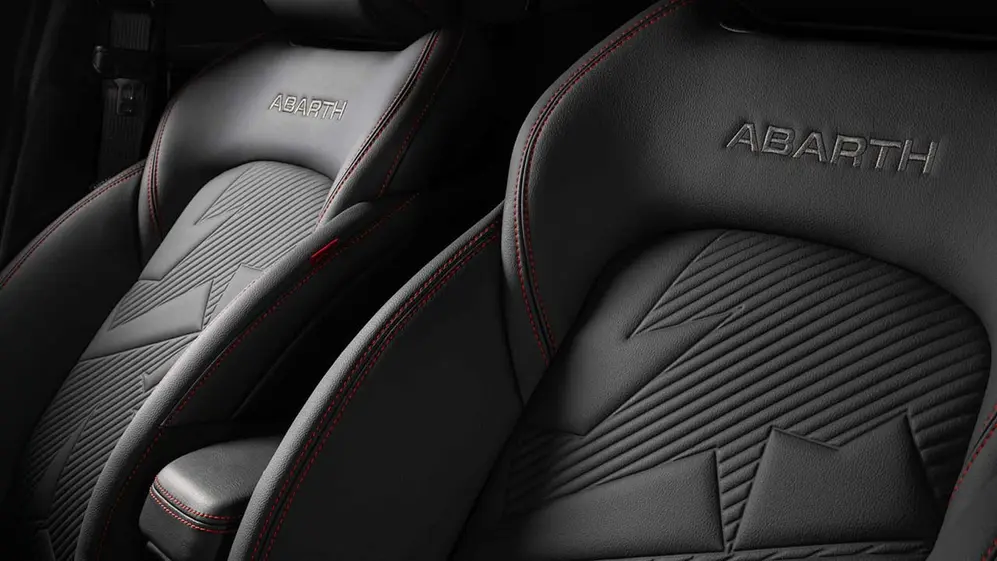 Así son los tapizados del Fastback Abarth