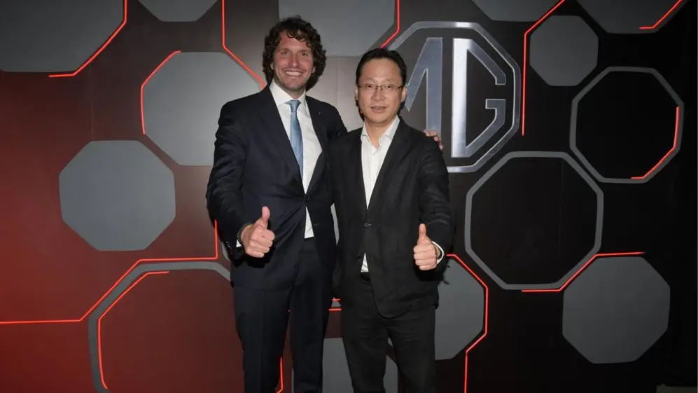 Federico Pierruzi y Mr Wu