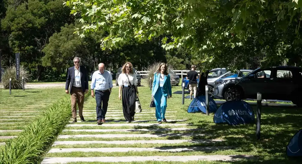 Empresarios y referentes políticos se reunieron
