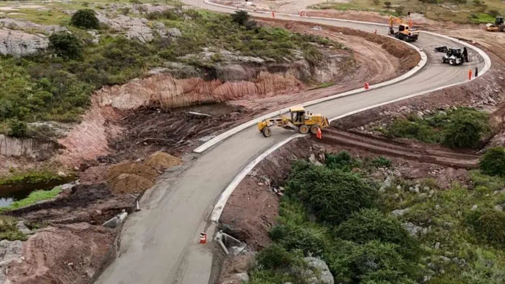 Trabajos sobre la Ruta Provincial 28 en Córdoba