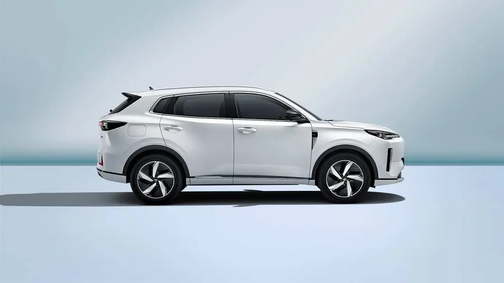 El nuevo SUV se posiciona en el segmento de los SUV compactos.