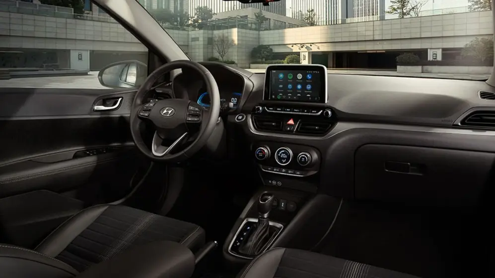 El HB20 también tiene un equipamiento simple y a medida en el Hyundai.
