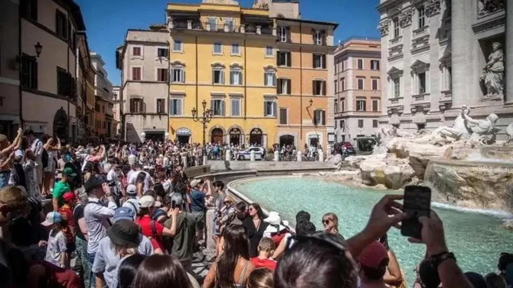 Cobrarán dos euros por persona a los turistas que visiten la Fontana di Trevi, en Roma