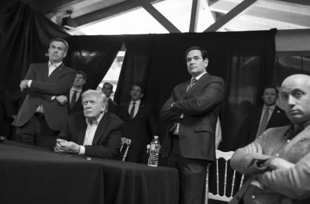 La Casa Blanca difundió imágenes de Trump siguiendo en tiempo real la operación militar en Caracas