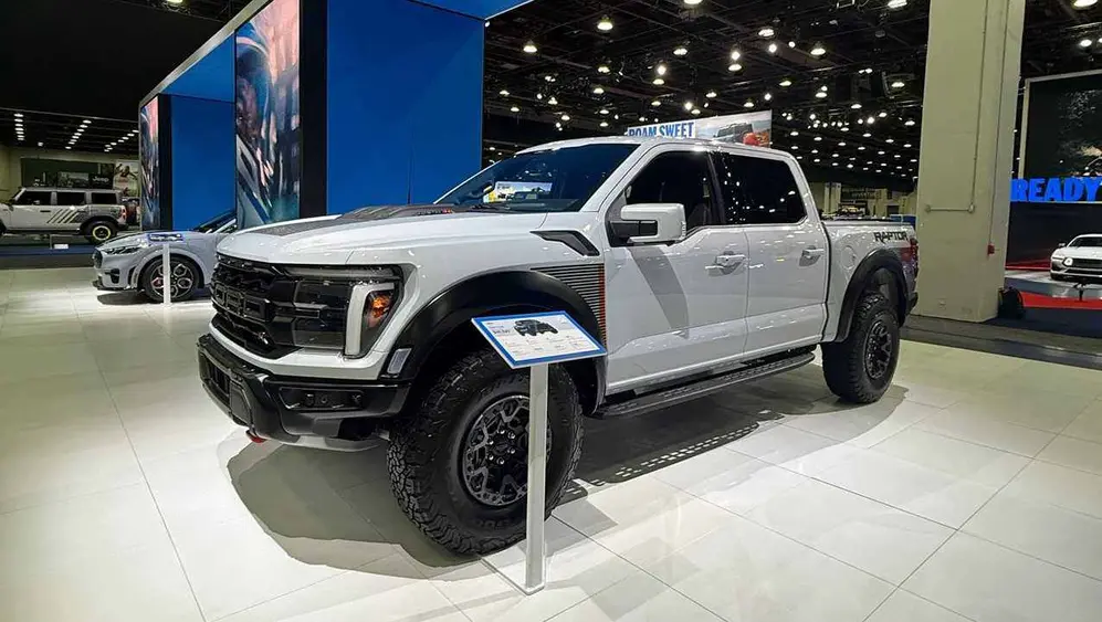 Las grandes camionetas, siempre protagonistas.