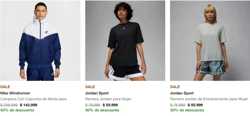 Camperas y remeras también tienen fuertes descuentos en la página de Nike