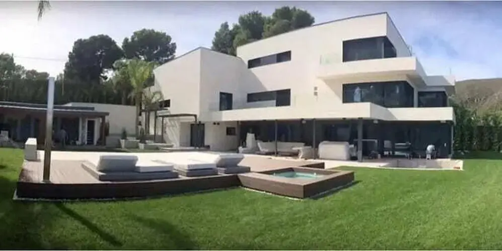 La imponente mansión de Messi en Rosario
