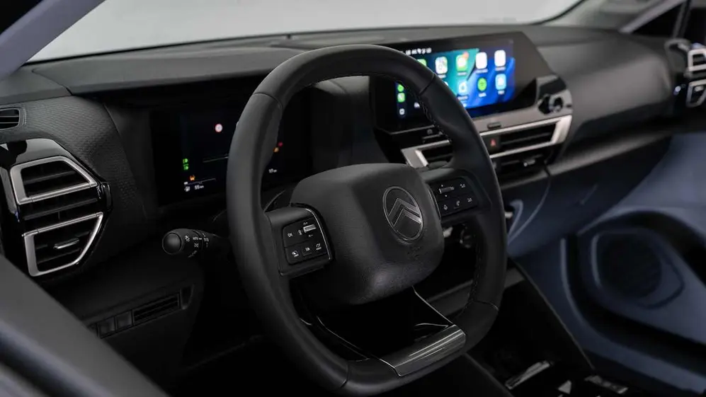 Una pantalla de 10 pulgadas forma el interior del nuevo C4.
