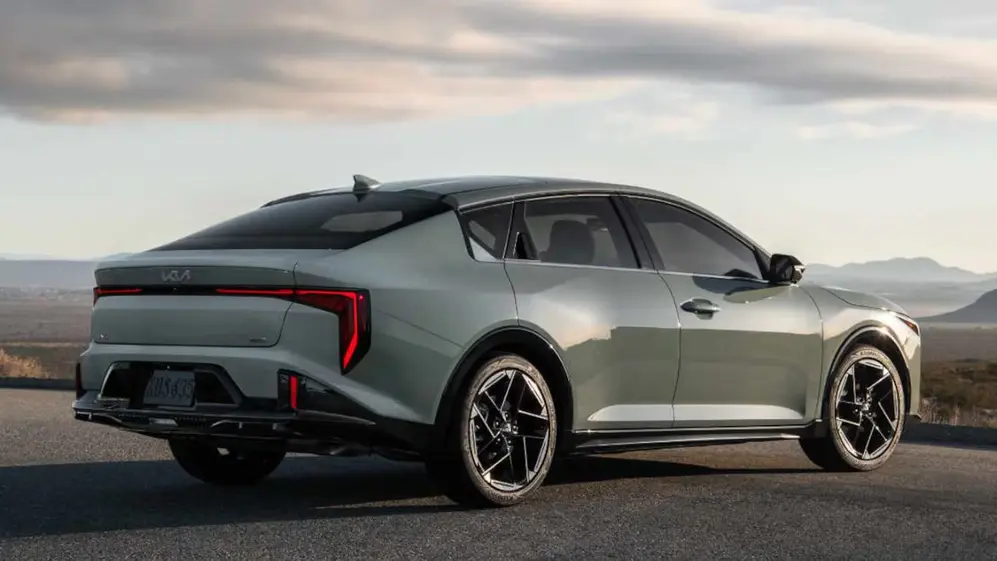 El KIA K4 obtuvo 5 estrellas en seguridad para LatiNCAP