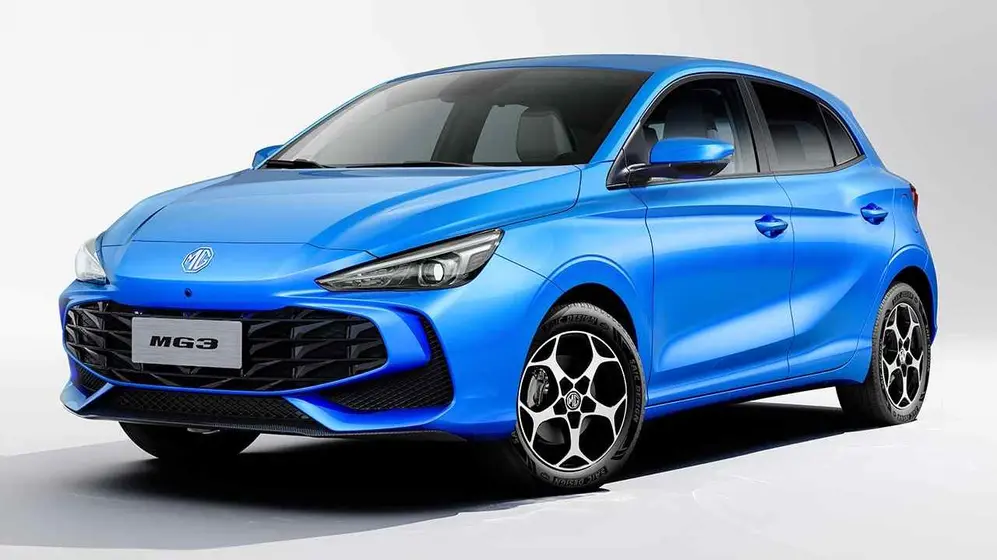 MG3 es un auto chino que se vende en versión nafta e híbrido.