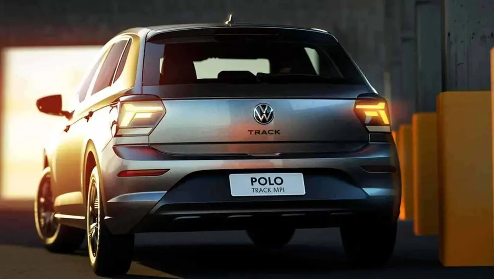 El Polo es más grande en dimensiones.