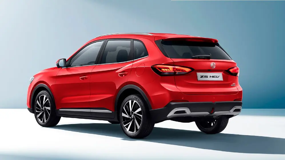 MG ZS viste de atrás en estudio. Foto oficial.