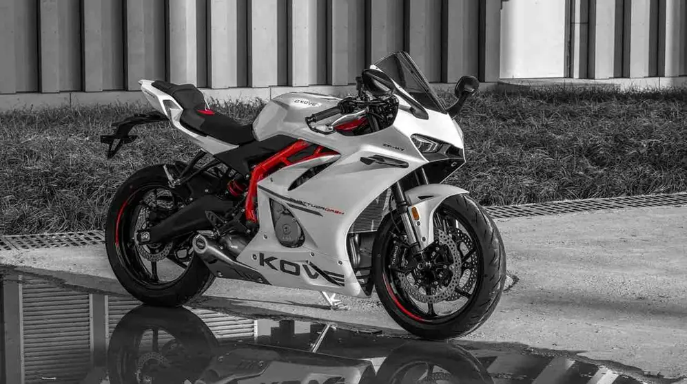 La moto china Kove se convierte en rival de la clásica Kawasaki.