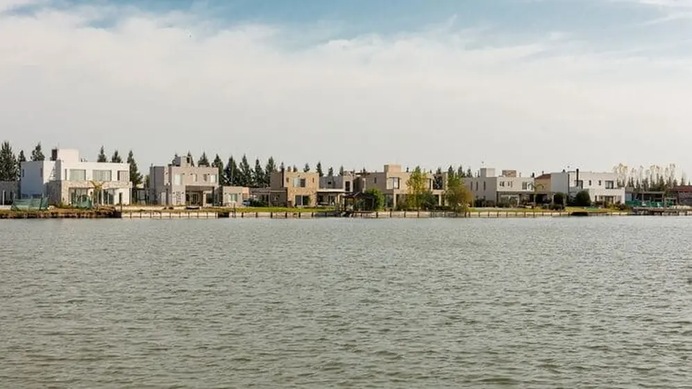 El lugar cuenta con 534 lotes residenciales