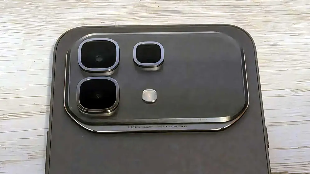 Cámaras trasera del celular Infinix Note 60 Pro