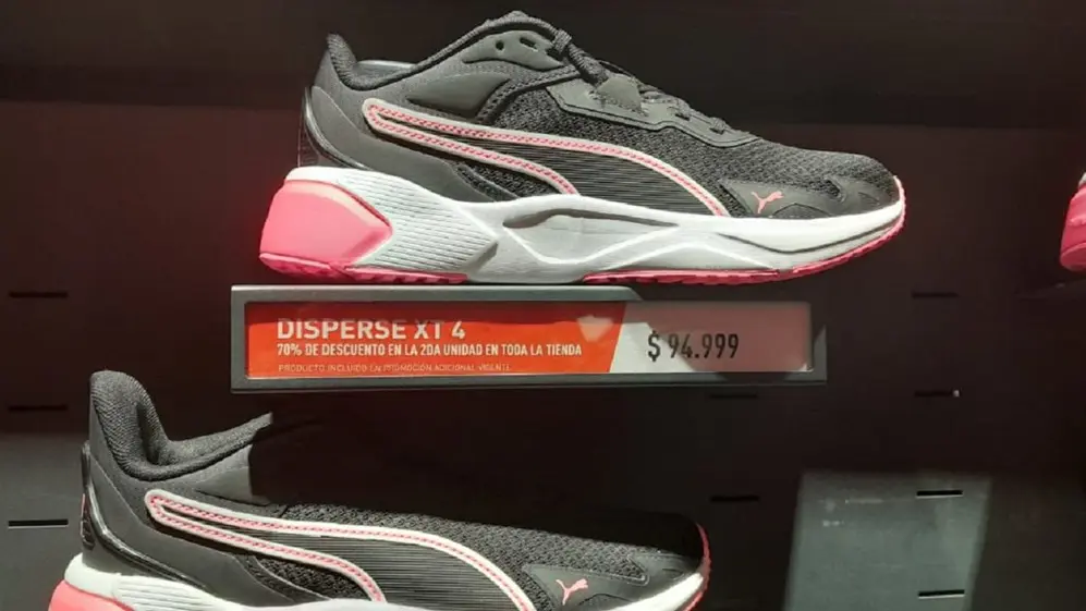 Puma tiene descuento del 70% del precio en el segundo de los productos seleccionados