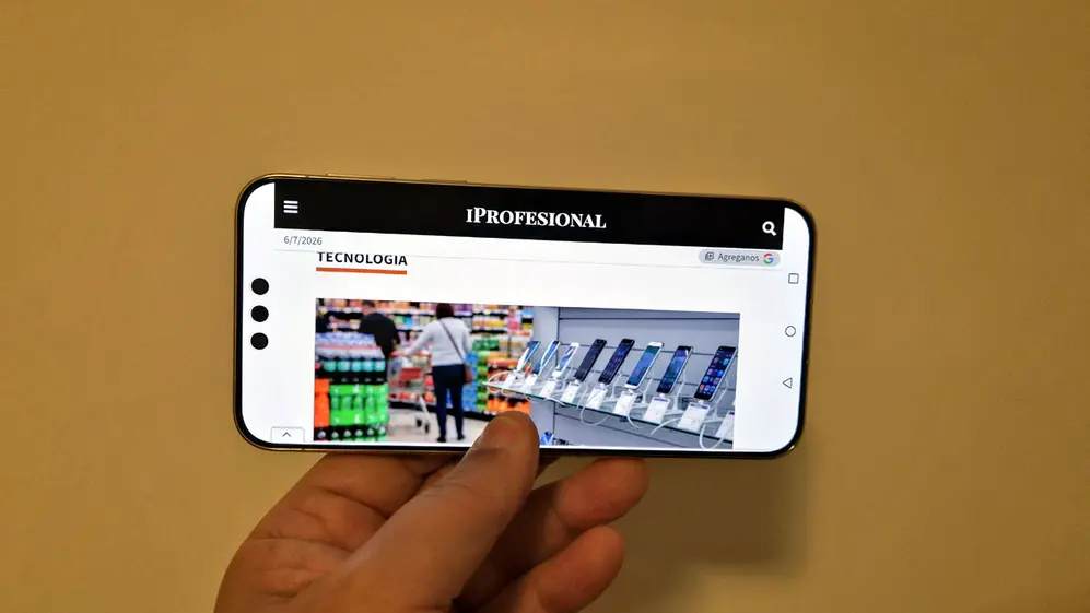El Huawei Mate 80 Pro en modo horizontal. Foto de iProfesional.